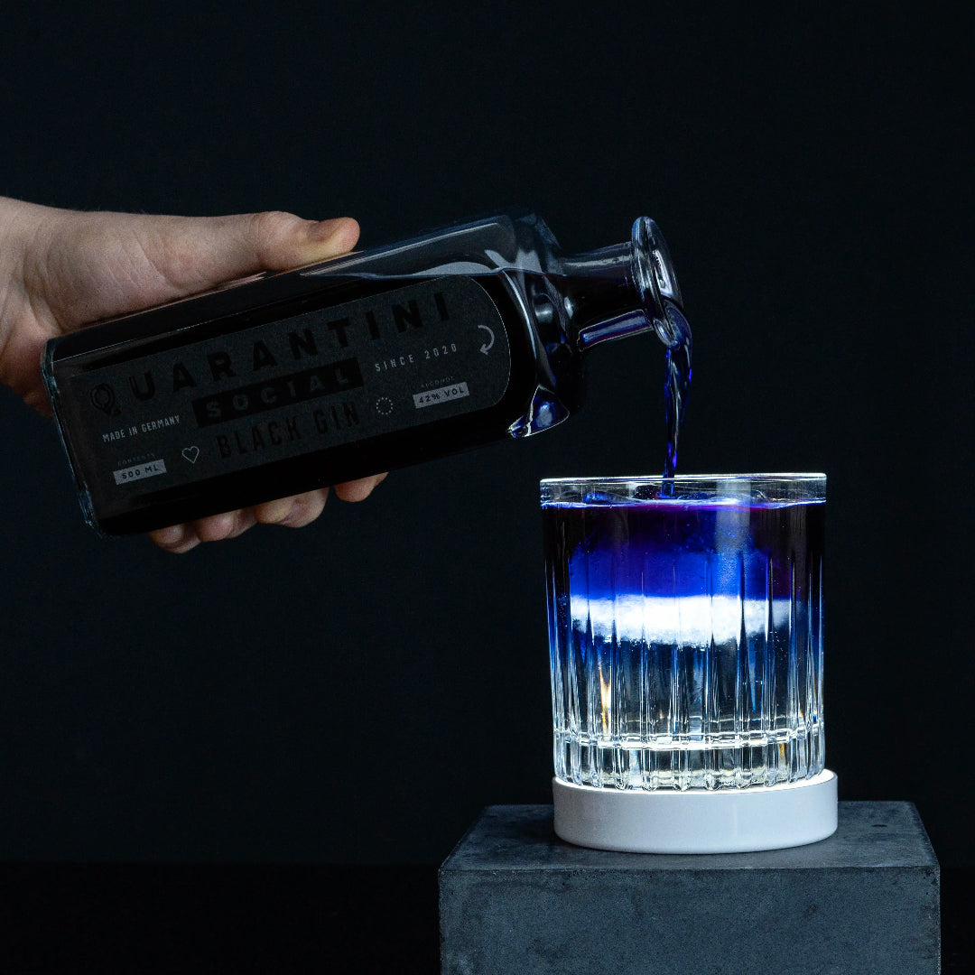 Quarantini „Black Gin“