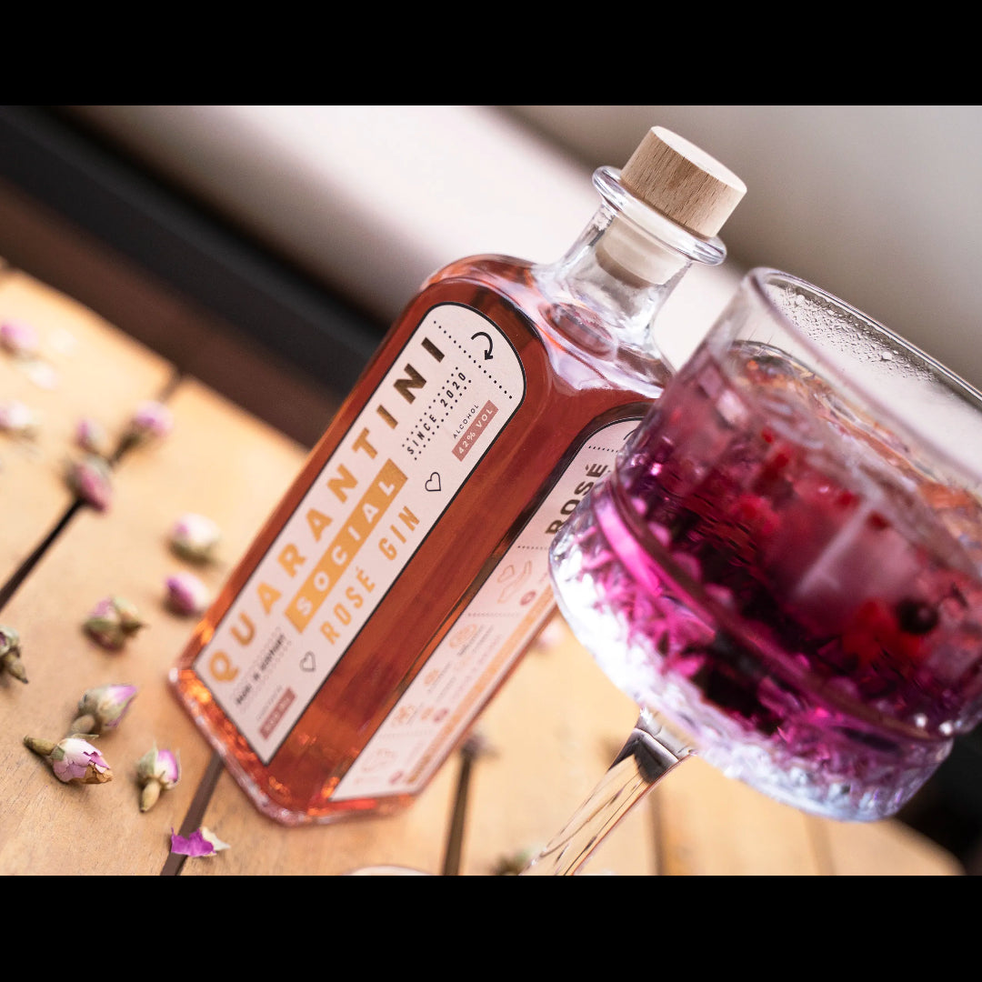 Quarantini „Rosé Gin“